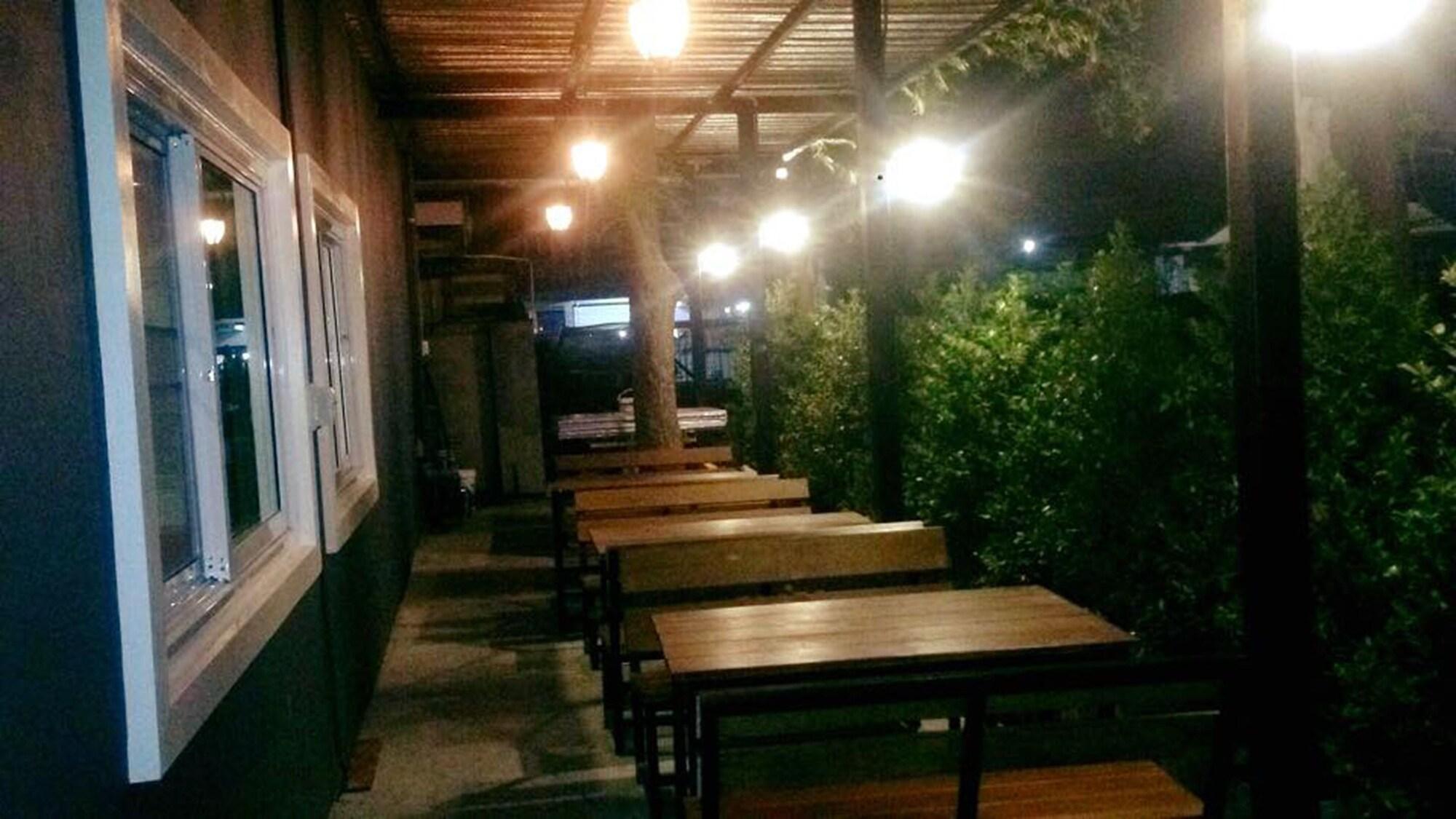 Kun Hotel Nakhonratchasima Exterior foto