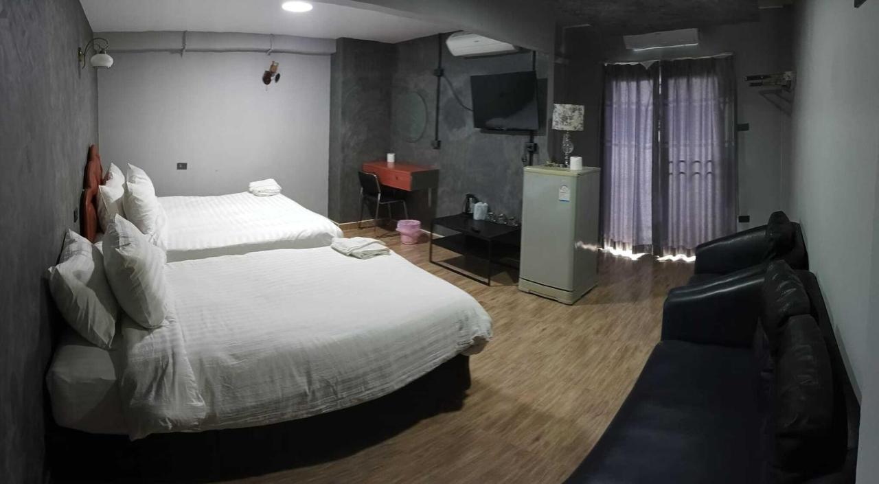 Kun Hotel Nakhonratchasima Exterior foto